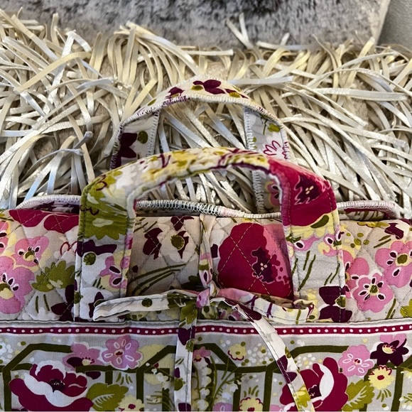 VERA BRADLEY Make Be Blush 2010 Iconic Large Hanging Organizer Trifold Cosmetic - Picture 3 of 15